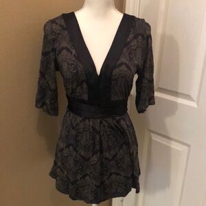 The Limited black & brown top